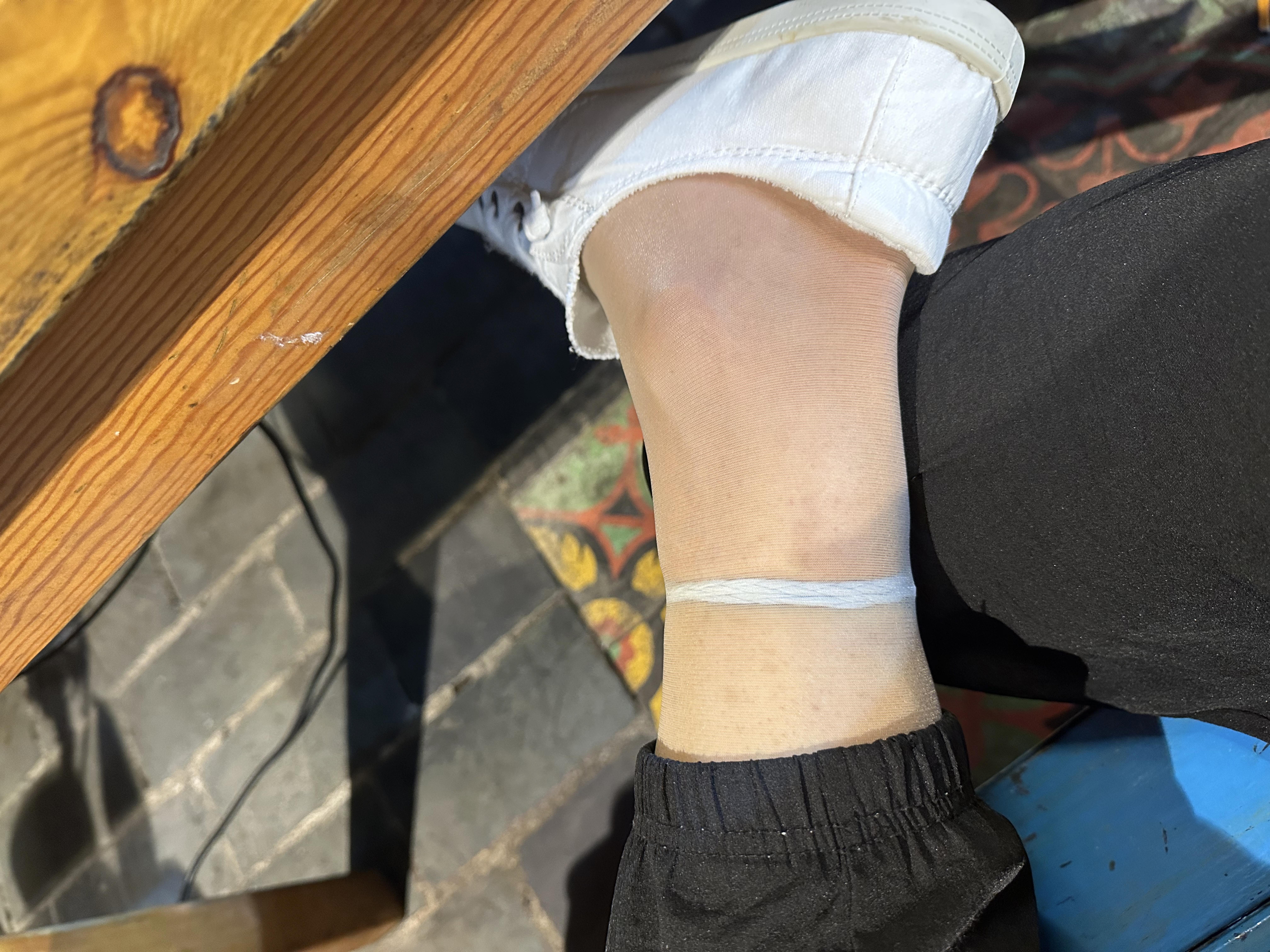 丝袜里面捆绑和美女约会吃饭