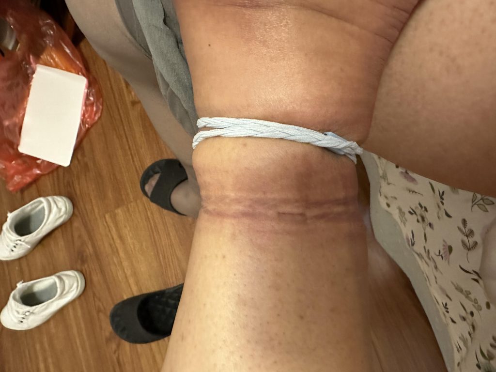 丝袜里面捆绑和美女约会吃饭