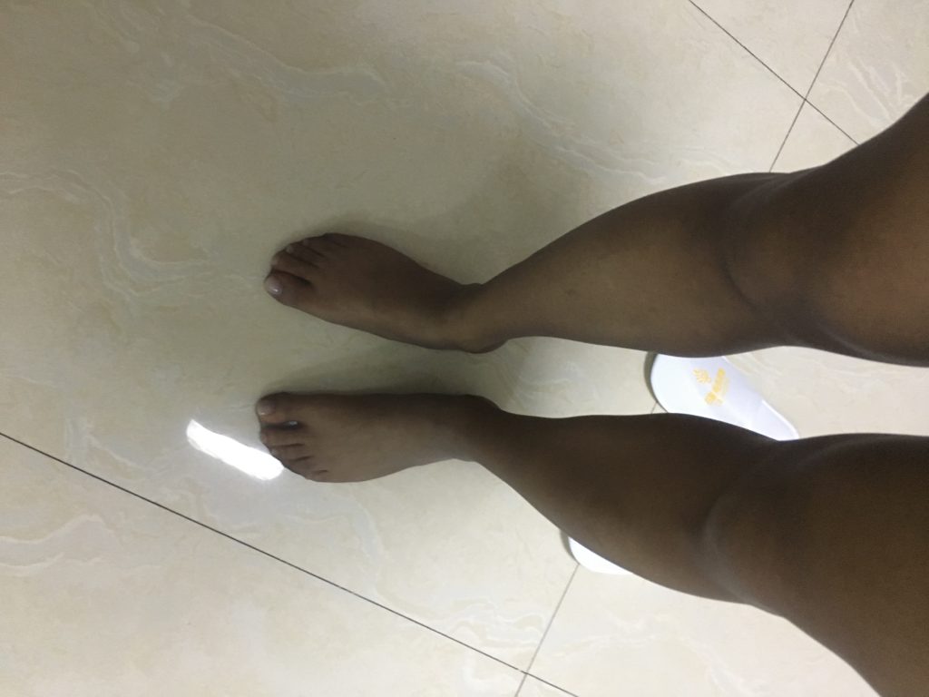 换个丝袜款式和鞋