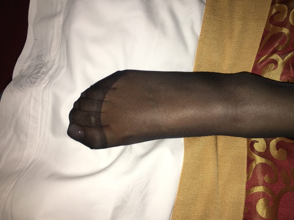 换个丝袜款式和鞋