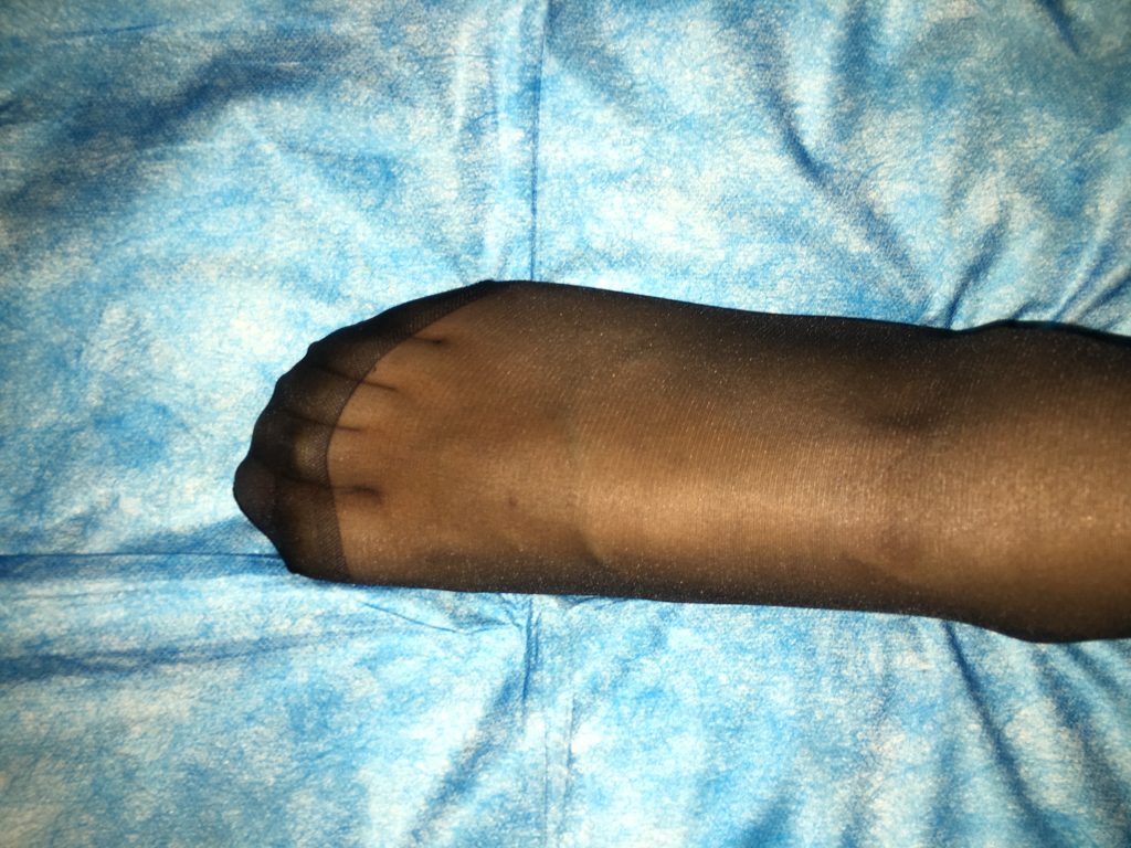 换个丝袜款式和鞋