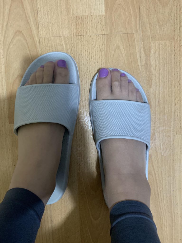 紫色美甲瑜伽裤