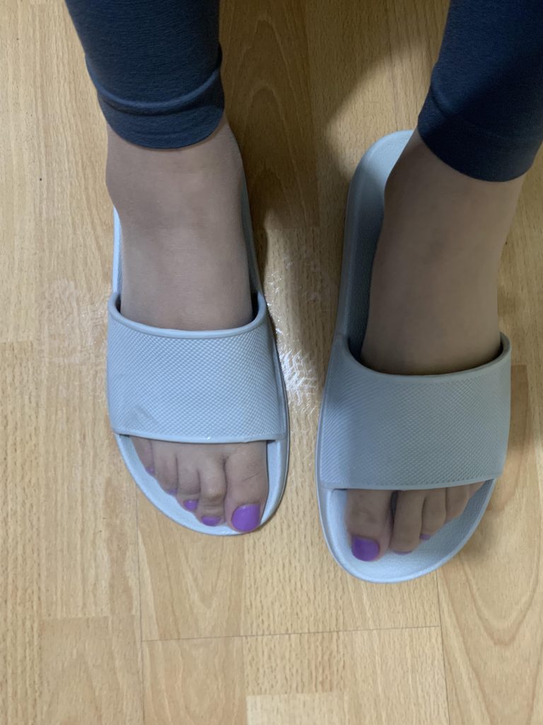 紫色美甲瑜伽裤
