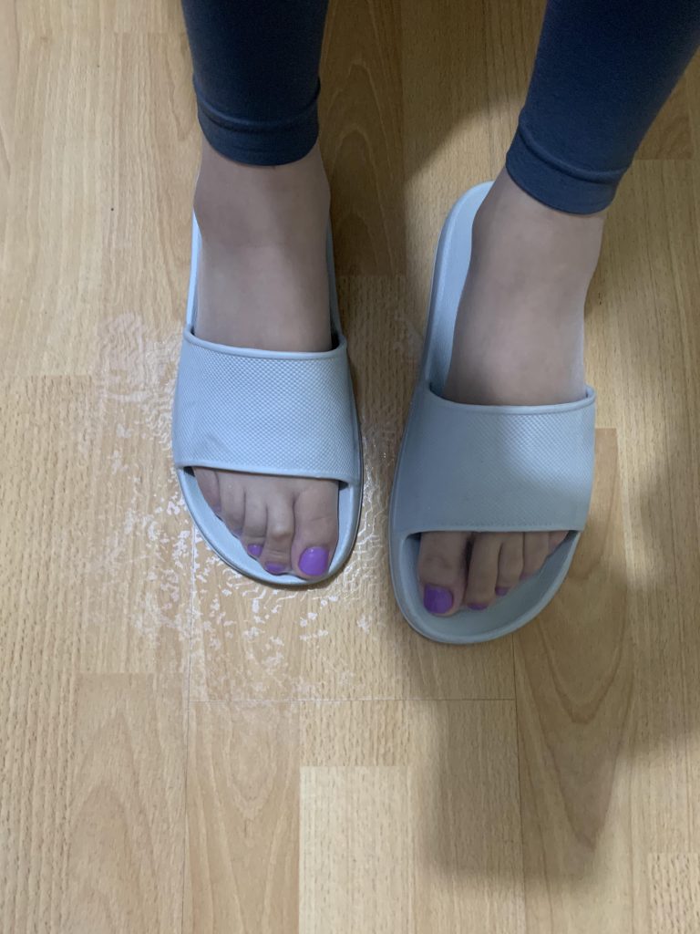 紫色美甲瑜伽裤