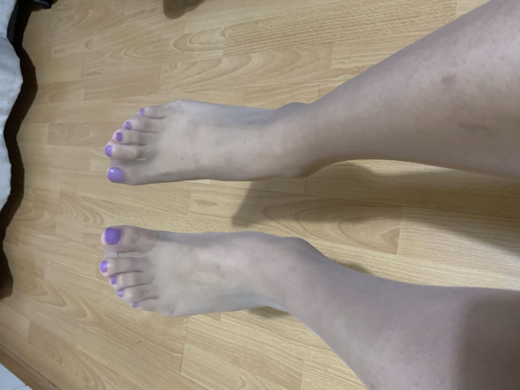 紫色美甲瑜伽裤