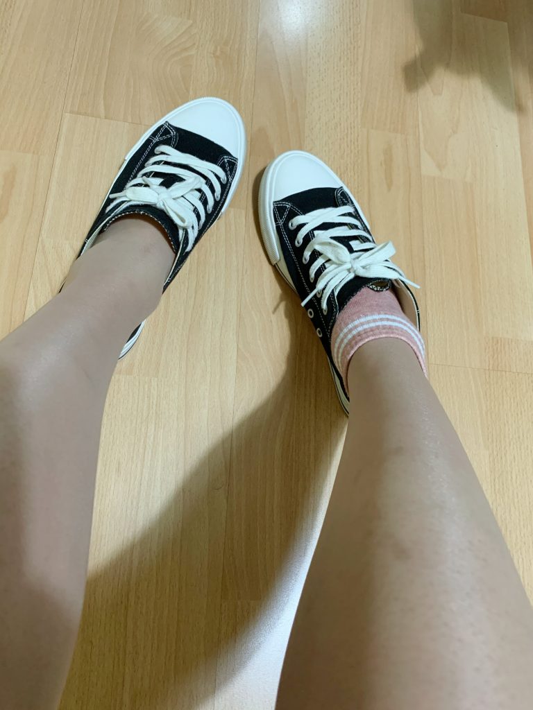 帆布鞋捆绑