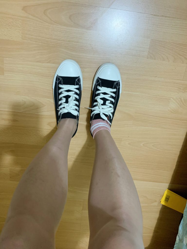 帆布鞋捆绑