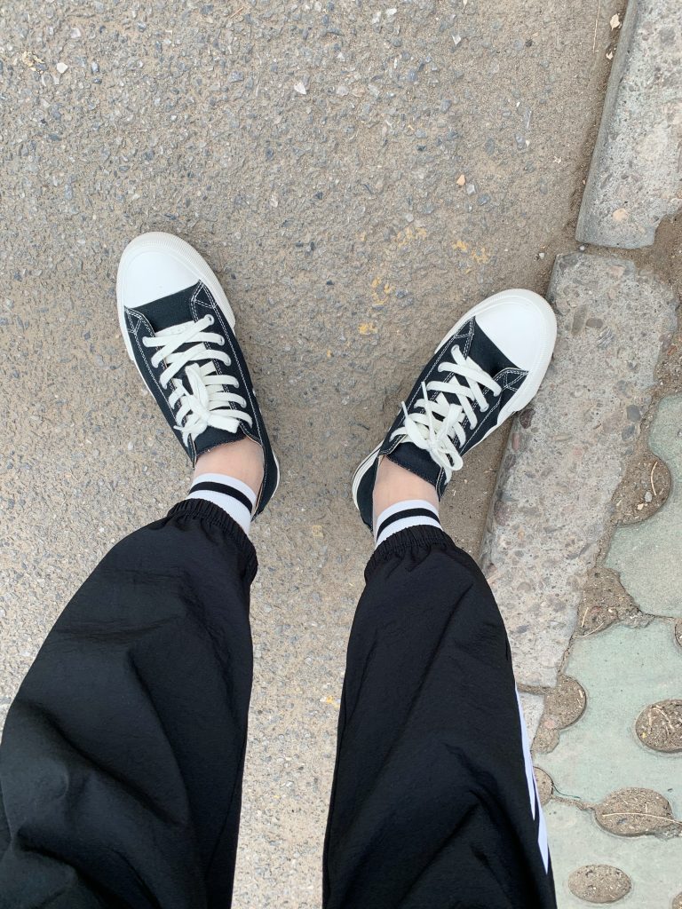 帆布鞋捆绑