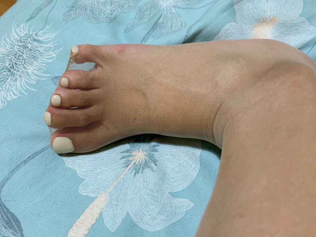 白色美甲好看吗