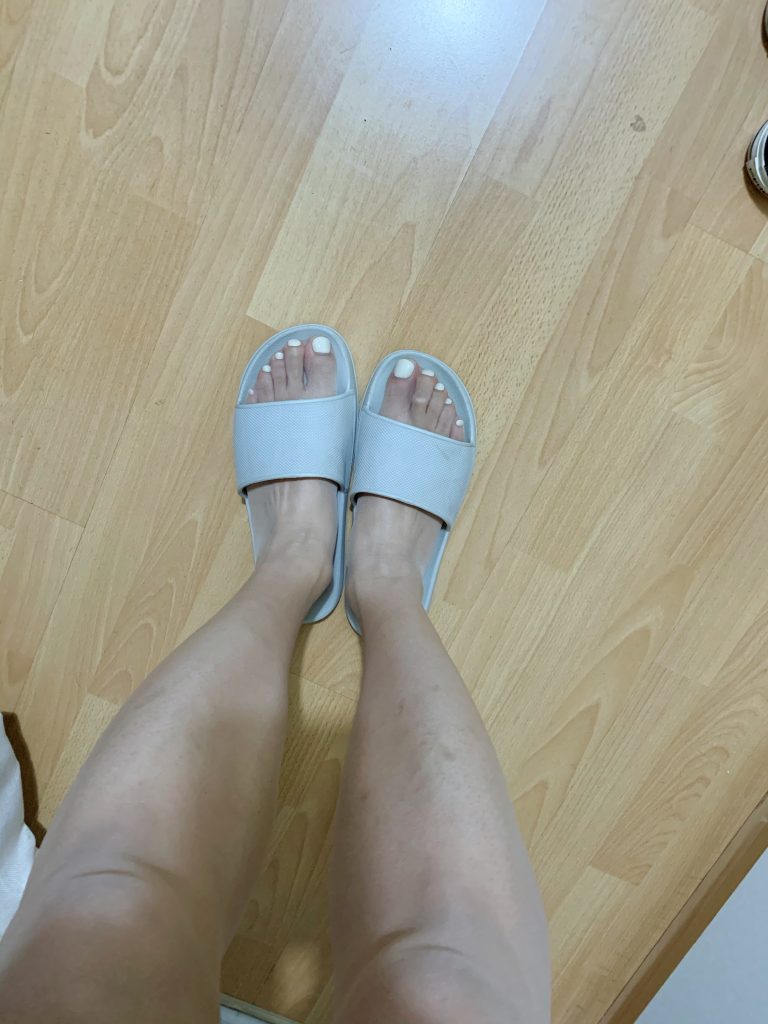 白色美甲好看吗