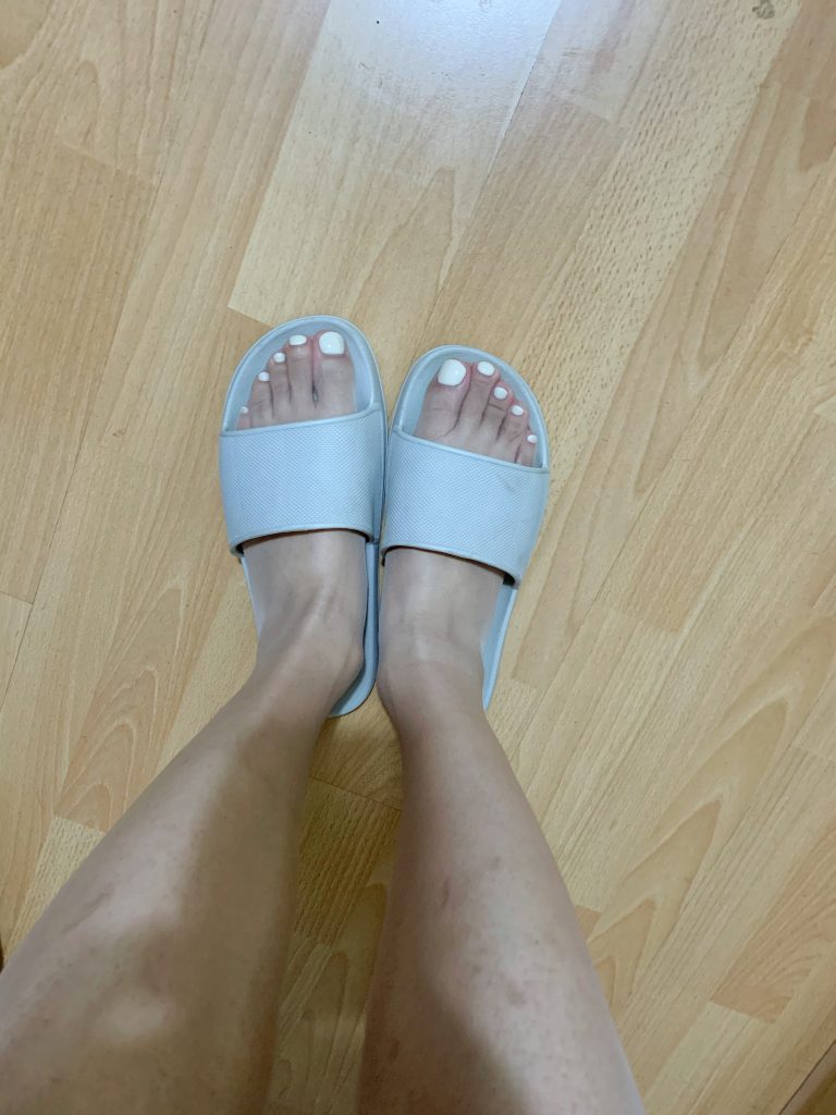 白色美甲好看吗