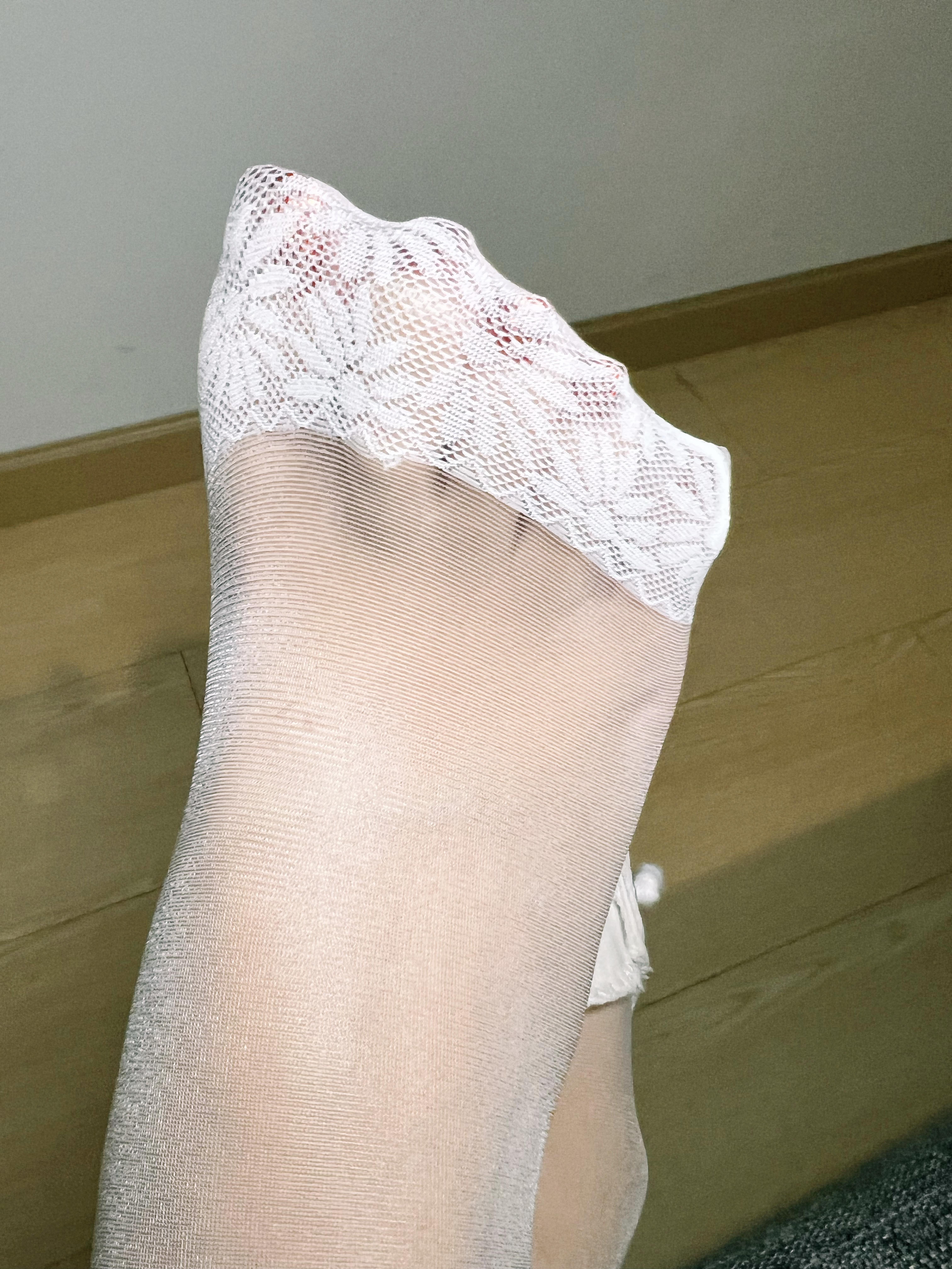 这种蕾丝的丝袜好看吗