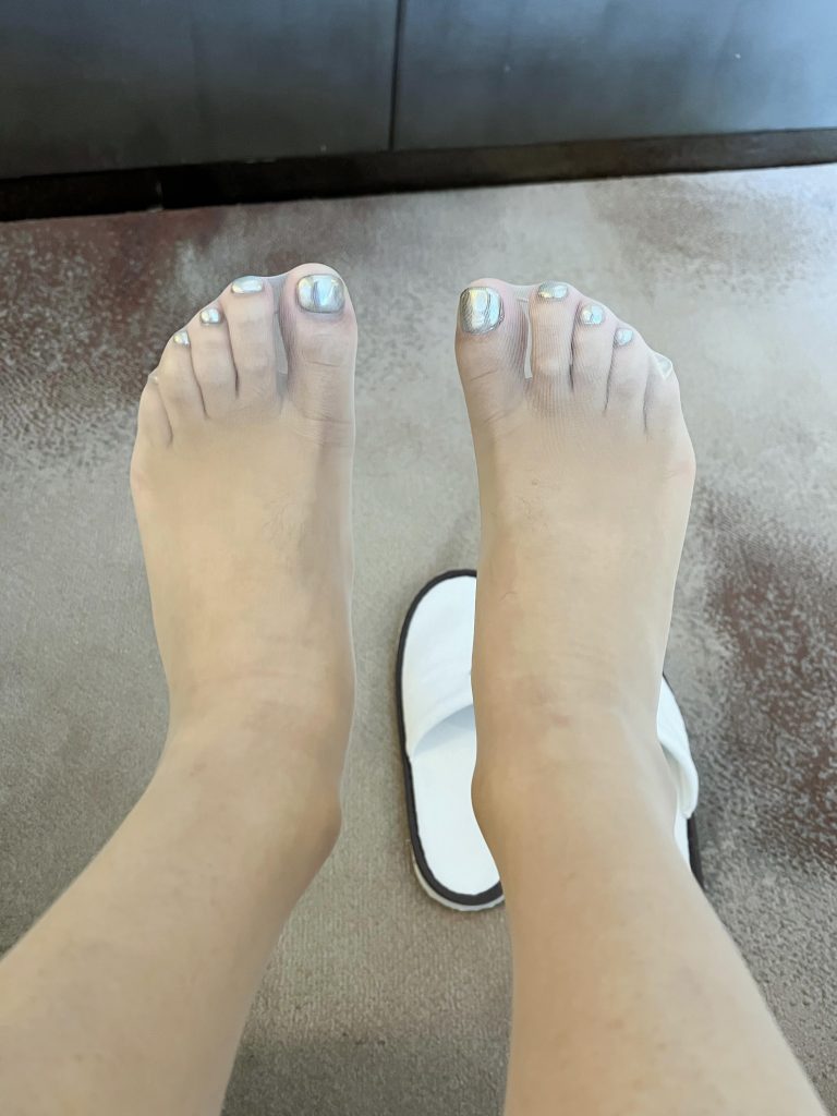 做美甲附带很多丝袜图