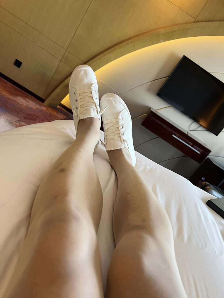 做美甲附带很多丝袜图